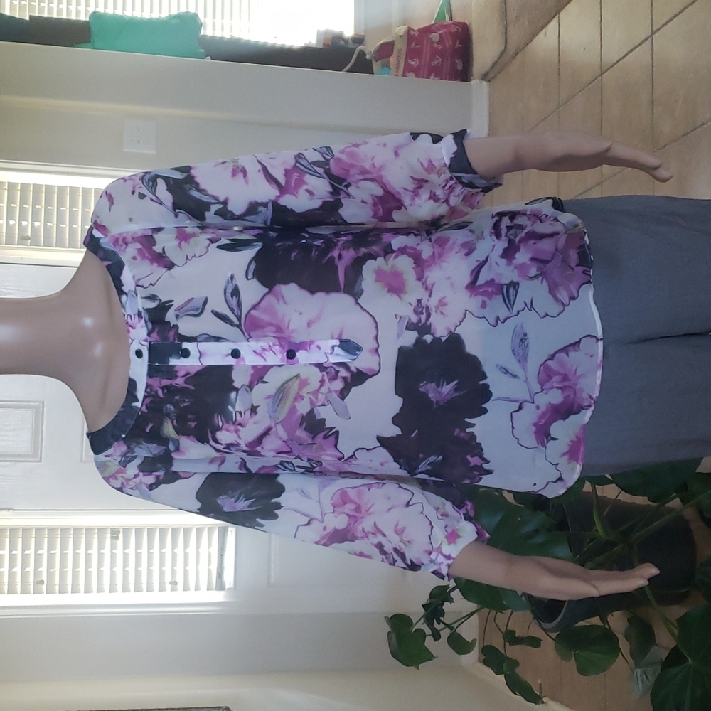 AB Studio m semi sheer falling flowers quarter sleeve button detail